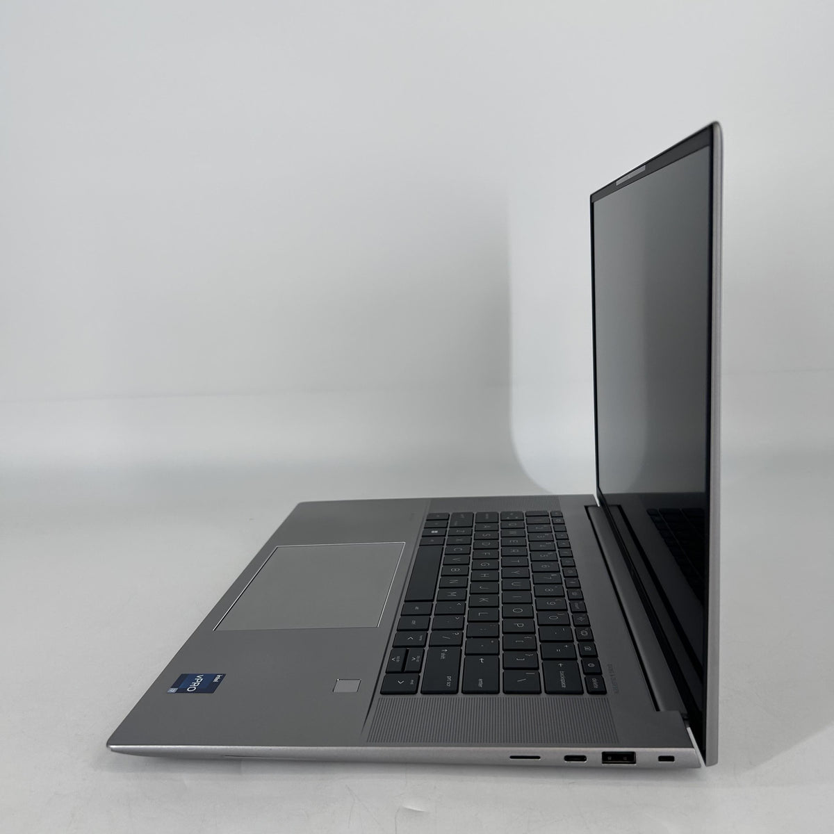 HP ZBook Studio 16 G10 Gray 2.5 GHz Intel Core i7 13th Gen. 64GB RAM 1TB Solid State Drive NVIDIA RTX 4000 Ada 12 GB