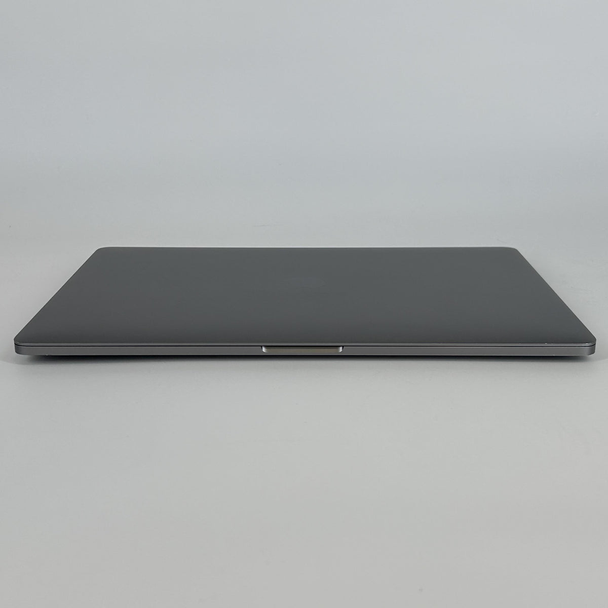 Apple MacBook Pro 15 Touch Bar 2019 Space Gray 2.4 GHz Intel Core i9 9th Gen. 32GB RAM 1TB Solid State Drive AMD Radeon Pro 560X 4 GB