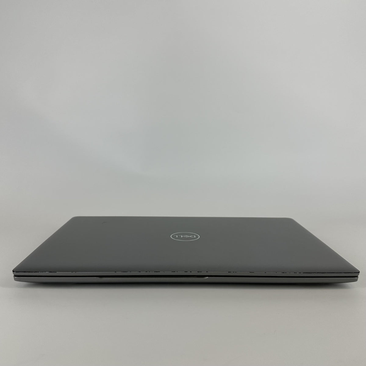 Dell Latitude 5540 15.6 Gray 1.7 GHz Intel Core i7 13th Gen. 16GB RAM 512GB Solid State Drive