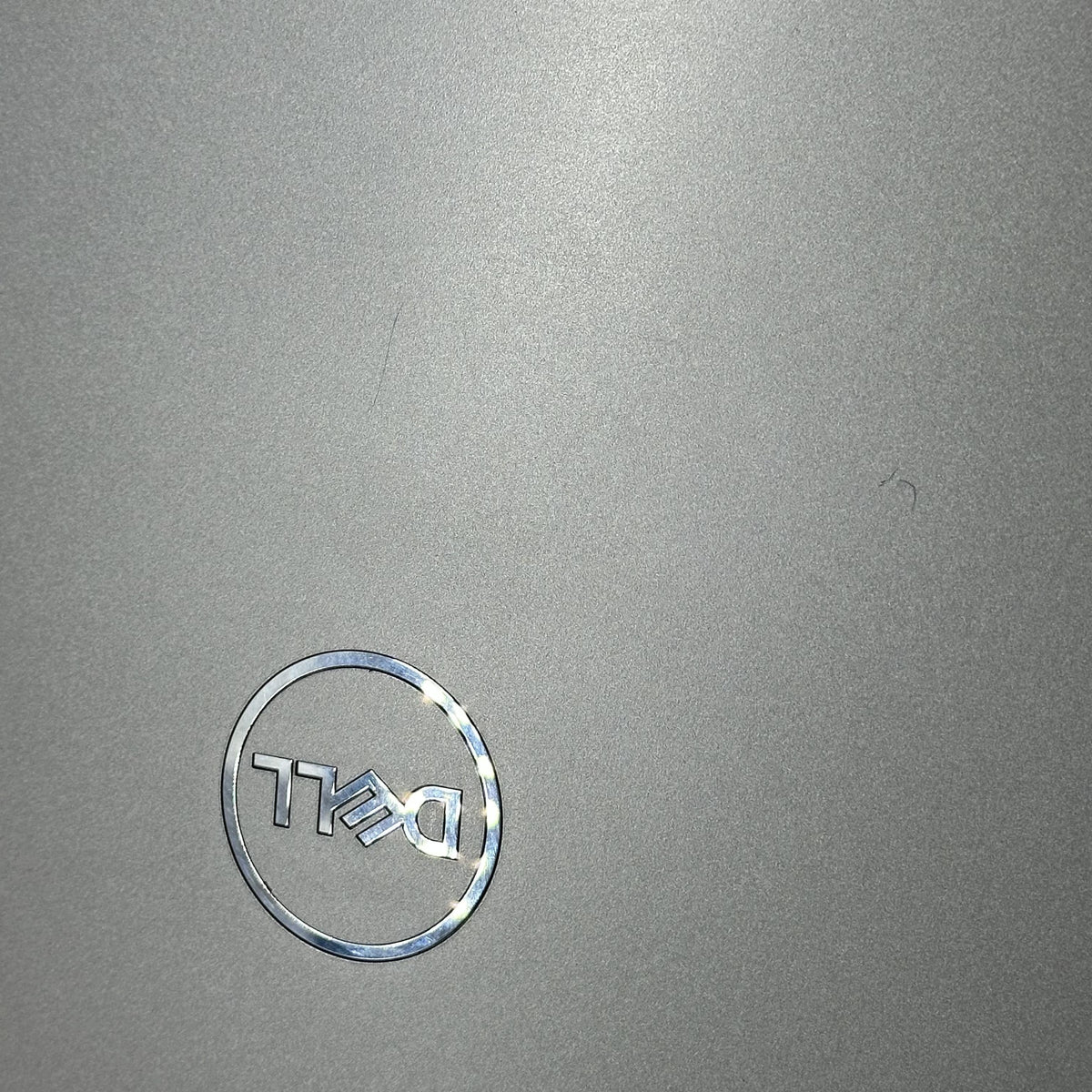 Dell Latitude 5540 15.6 Gray 1.7 GHz Intel Core i7 13th Gen. 16GB RAM 512GB Solid State Drive