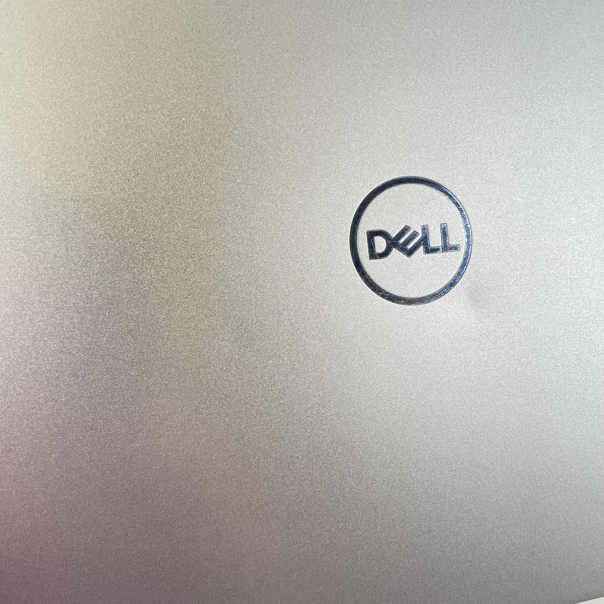 Dell Latitude 7440 14 Gray 1.9 GHz Intel Core i7 13th Gen. 32GB RAM 256GB Solid State Drive