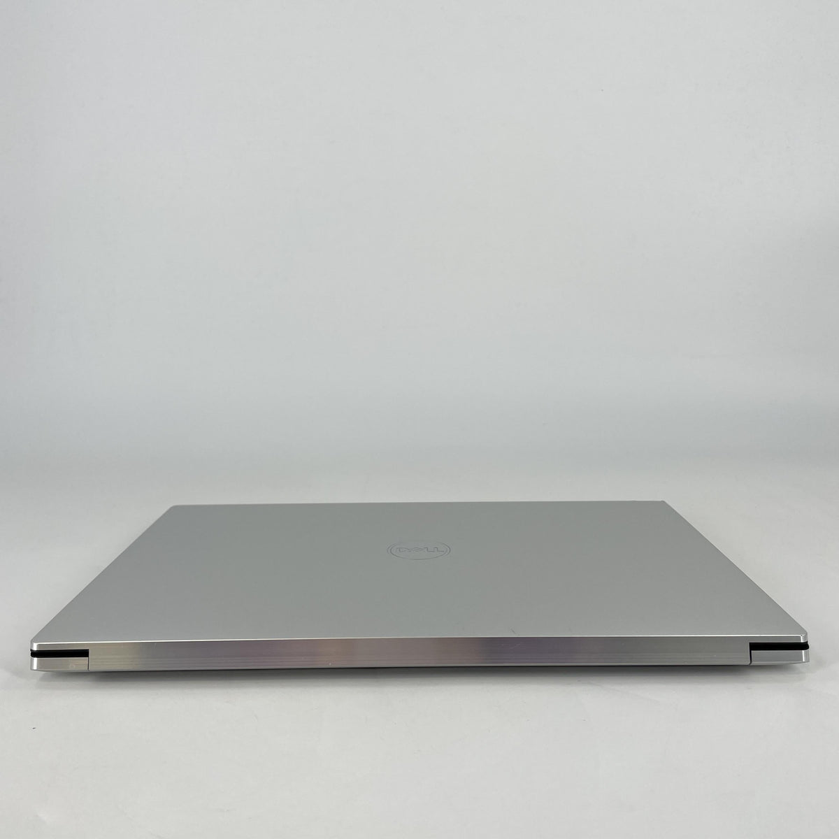 Dell XPS 15 9530 Silver 2.4 GHz Intel Core i7 13th Gen. 32GB RAM 512GB Solid State Drive Intel Arc A370M 4 GB