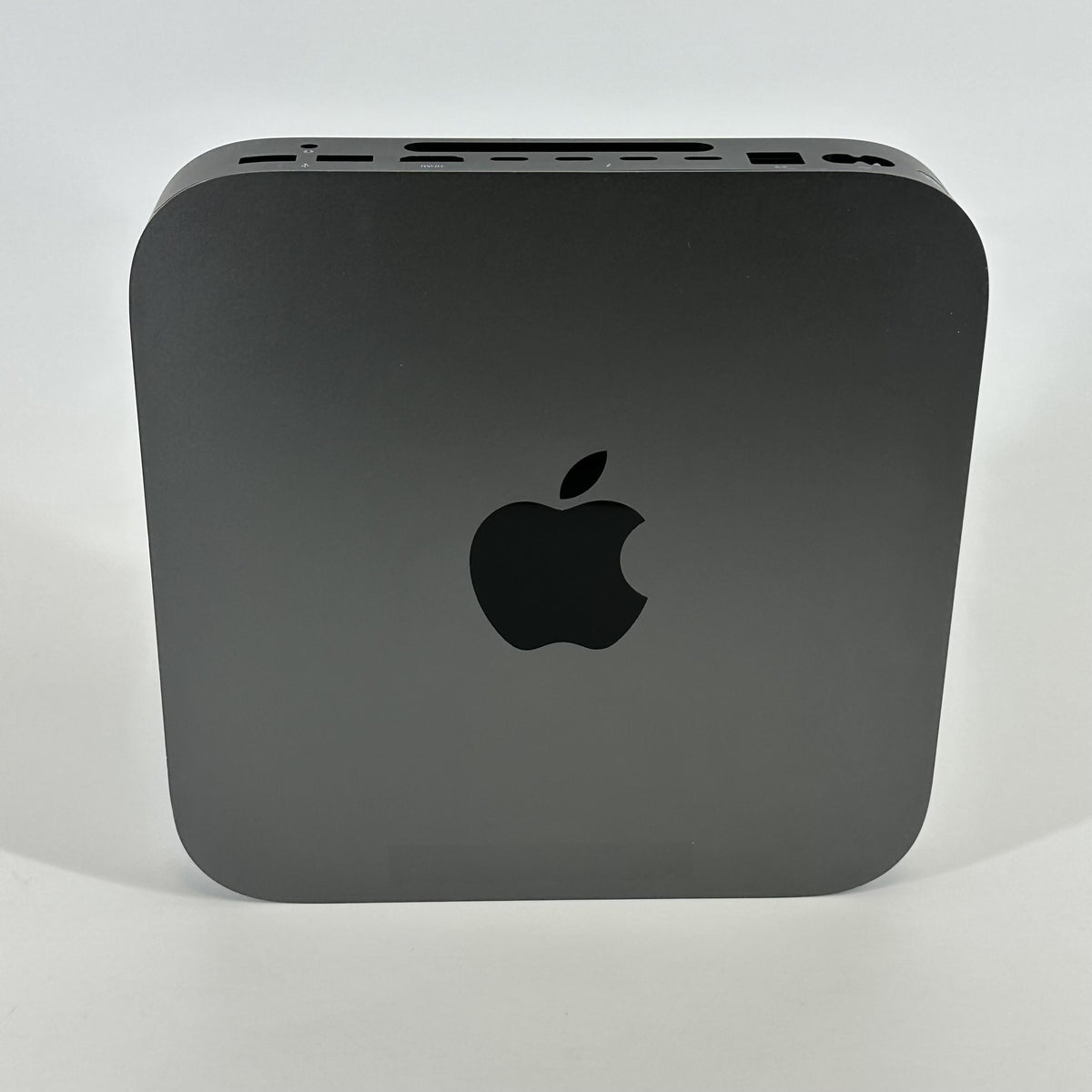 Apple Mac Mini 2018 Space Gray 3.0 GHz Intel Core i7 8th Gen. 16GB RAM 256GB Solid State Drive