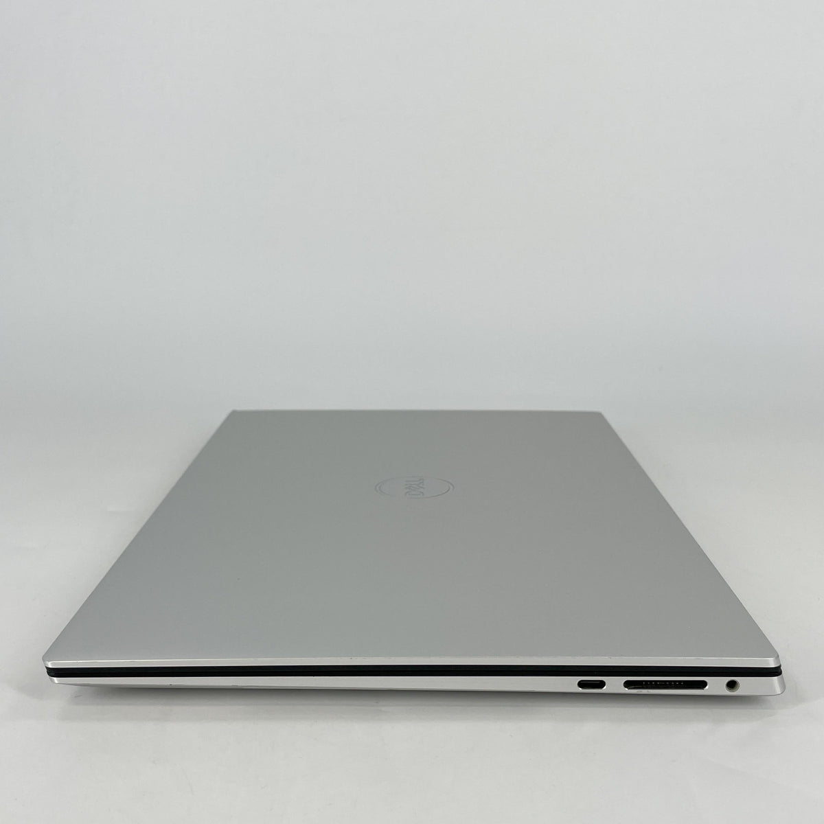 Dell XPS 15 9530 Silver 2.4 GHz Intel Core i7 13th Gen. 32GB RAM 512GB Solid State Drive Intel Arc A370M 4 GB