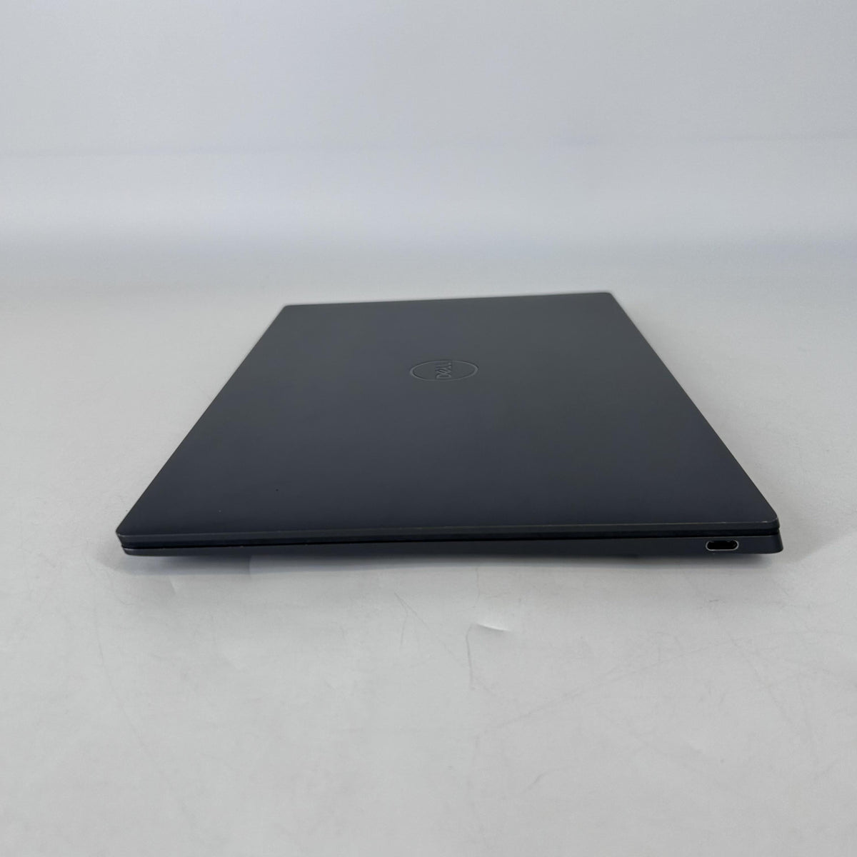 Dell XPS 13 Plus 9320 Gray 2.1 GHz Intel Core i7 12th Gen. 32GB RAM 512GB Solid State Drive
