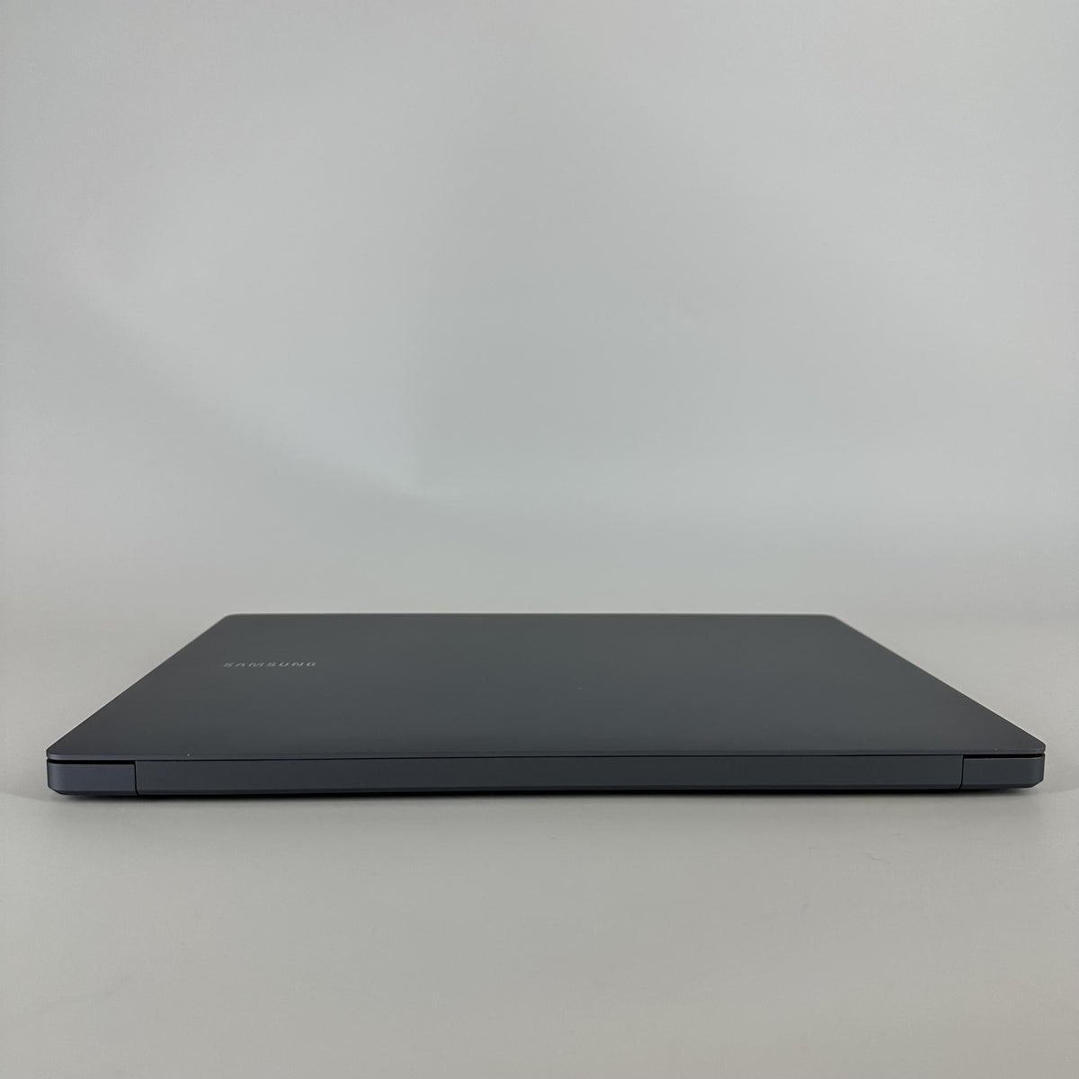 Samsung Galaxy Book4 Ultra 16 Silver 3.8 GHz Intel Core Ultra 7 16GB RAM 1TB Solid State Drive NVIDIA GeForce RTX 4050 6 GB
