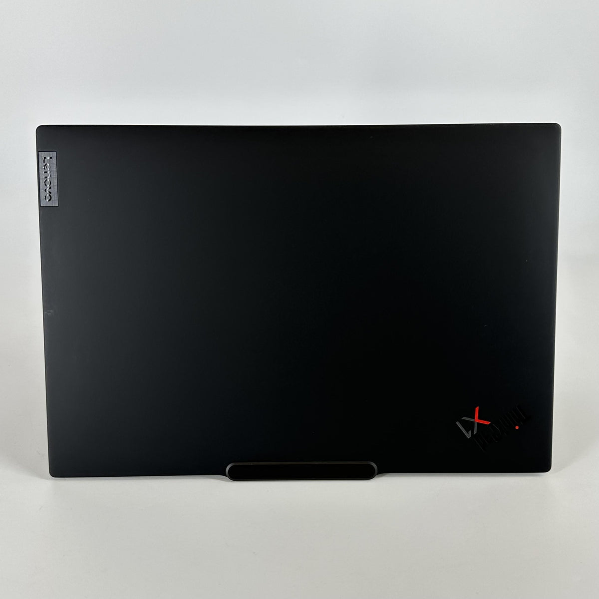 Lenovo ThinkPad X1 Carbon Gen 13 14 Black 2.2 GHz Intel Core Ultra 7 Series 2 32GB RAM 512GB Solid State Drive