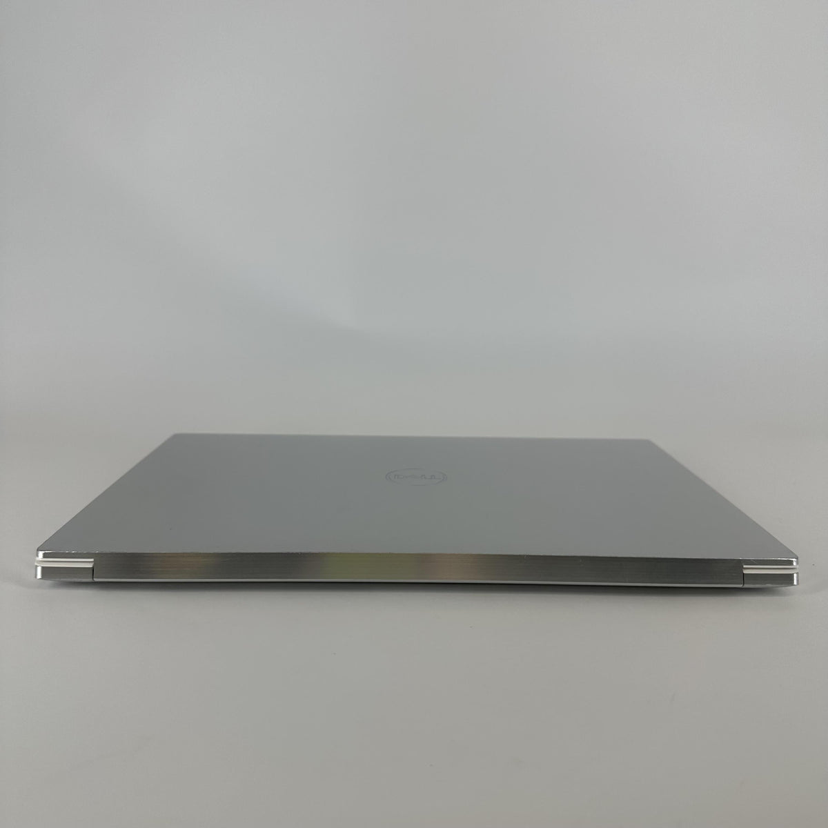 Dell XPS 15 9520 Silver 2.3 GHz Intel Core i7 12th Gen. 32GB RAM 1TB Solid State Drive NVIDIA GeForce RTX 3050 Ti 4 GB