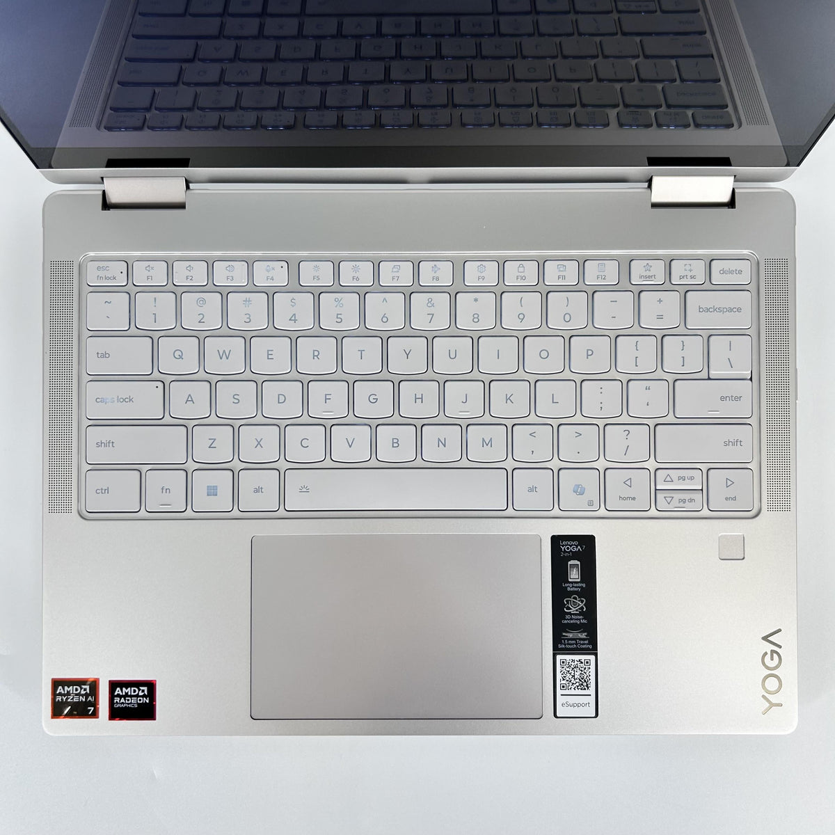Lenovo Yoga 7 14 Silver 2.0 GHz AMD Ryzen AI 7 350 16GB RAM 1TB Solid State Drive