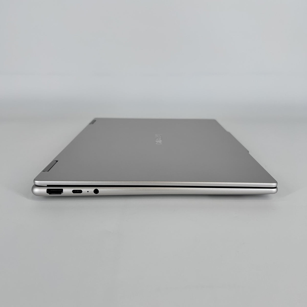 Lenovo Yoga 7 14 Silver 2.0 GHz AMD Ryzen AI 7 350 16GB RAM 1TB Solid State Drive