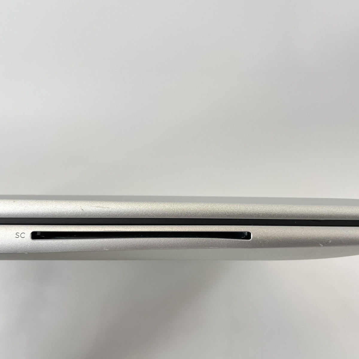 HP Elitebook 860 G9 16 Silver 1.6 GHz Intel Core i5 12th Gen. 16GB RAM 512GB Solid State Drive