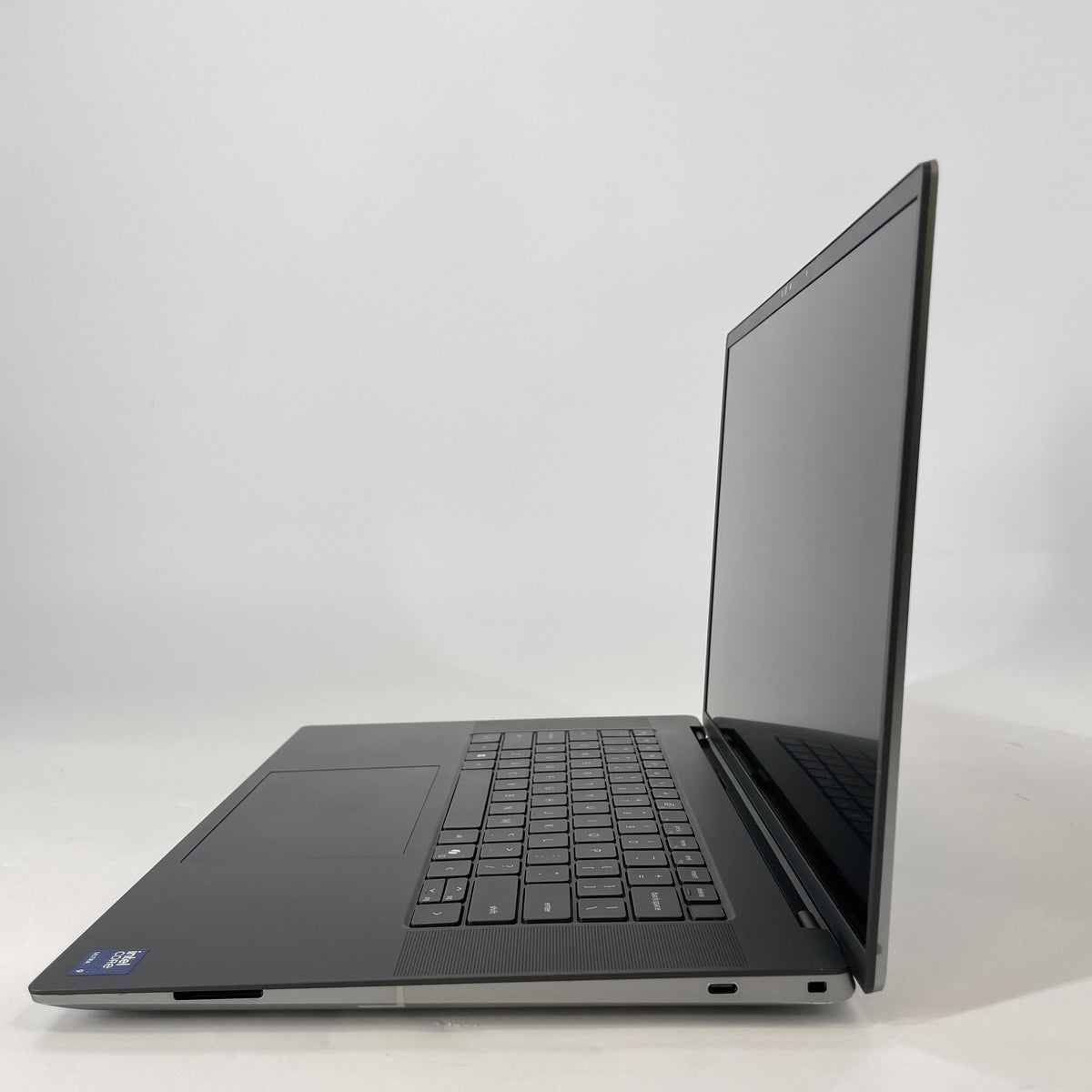 Dell Precision 5690 16 Gray 2.5 GHz Intel Core Ultra 9 64GB RAM 1TB Solid State Drive NVIDIA RTX 4000 Ada 12 GB