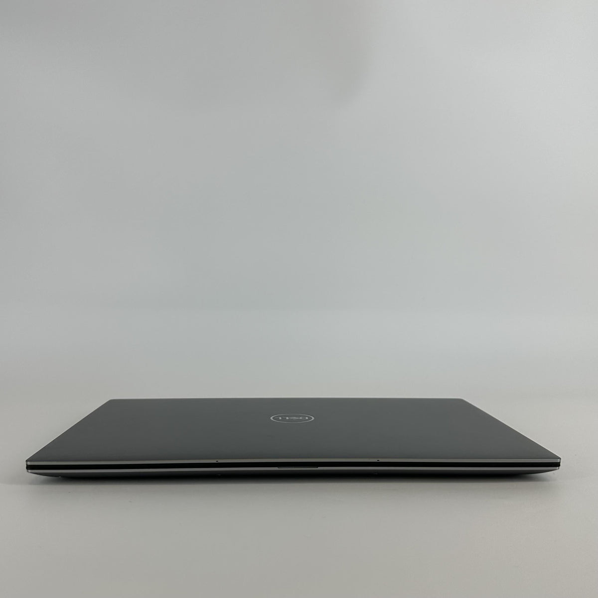 Dell Precision 5550 15.6 Gray 2.3 GHz Intel Core i7 10th Gen. 64GB RAM 2TB Solid State Drive NVIDIA Quadro T2000 4 GB