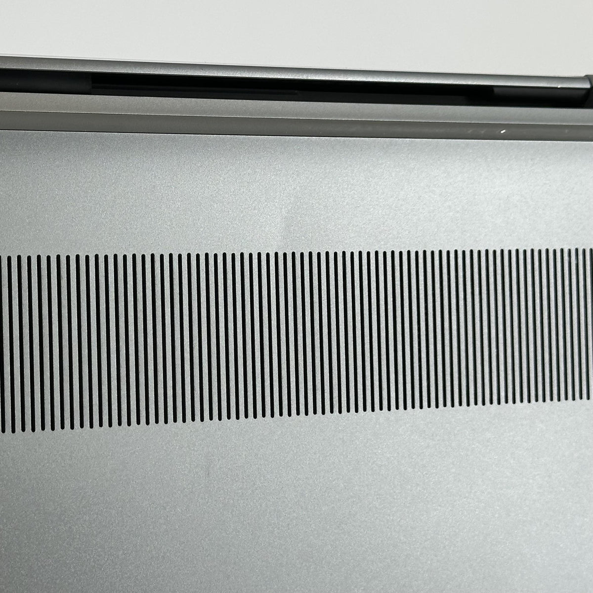 Dell Precision 5550 15.6 Gray 2.3 GHz Intel Core i7 10th Gen. 64GB RAM 2TB Solid State Drive NVIDIA Quadro T2000 4 GB