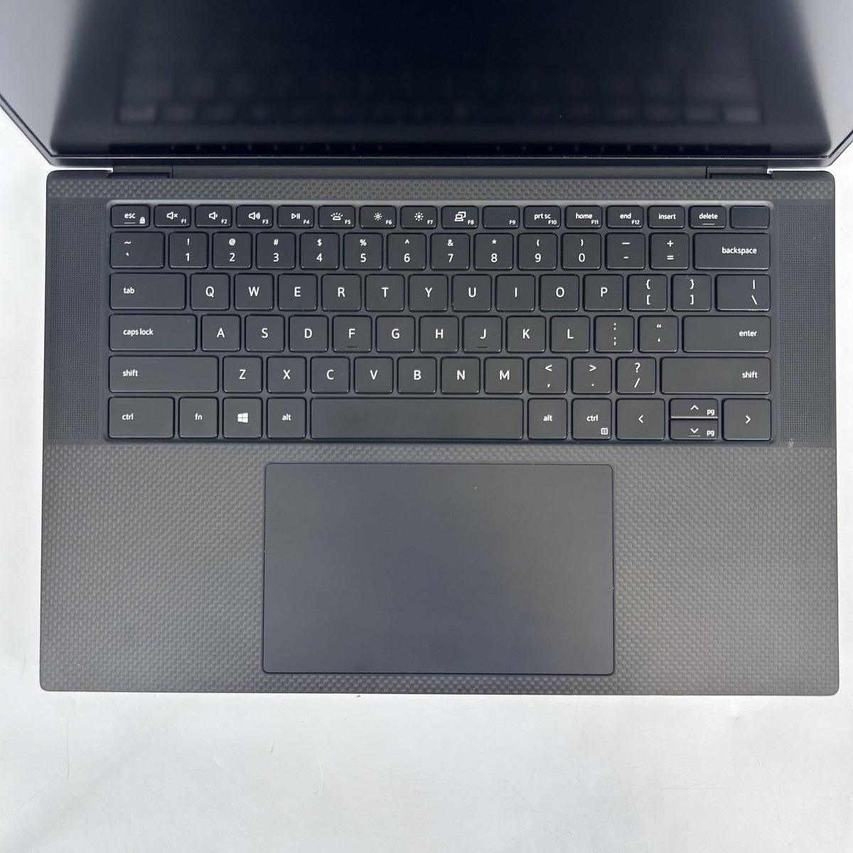 Dell XPS 15 9500 Silver 2.6 GHz Intel Core i7 10th Gen. 32GB RAM 512GB Solid State Drive NVIDIA GeForce GTX 1650 Ti 4 GB
