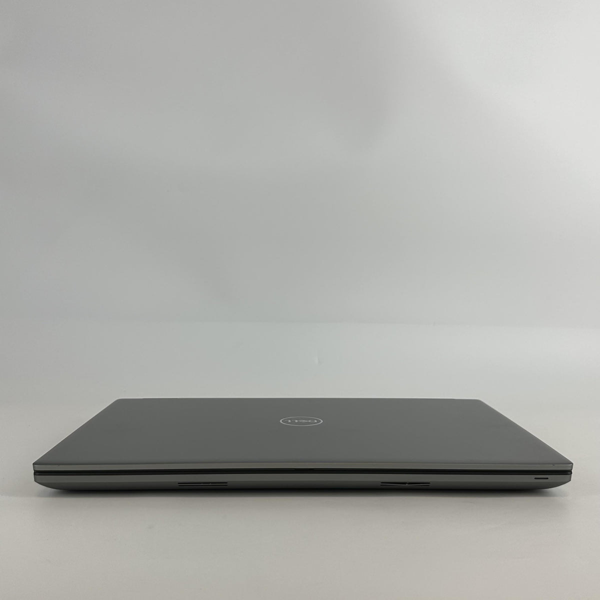 Dell Precision 7780 17.3 Gray 2.1 GHz Intel Core i7 13th Gen. 32GB RAM 512GB Solid State Drive NVIDIA RTX 1000 Ada 6 GB