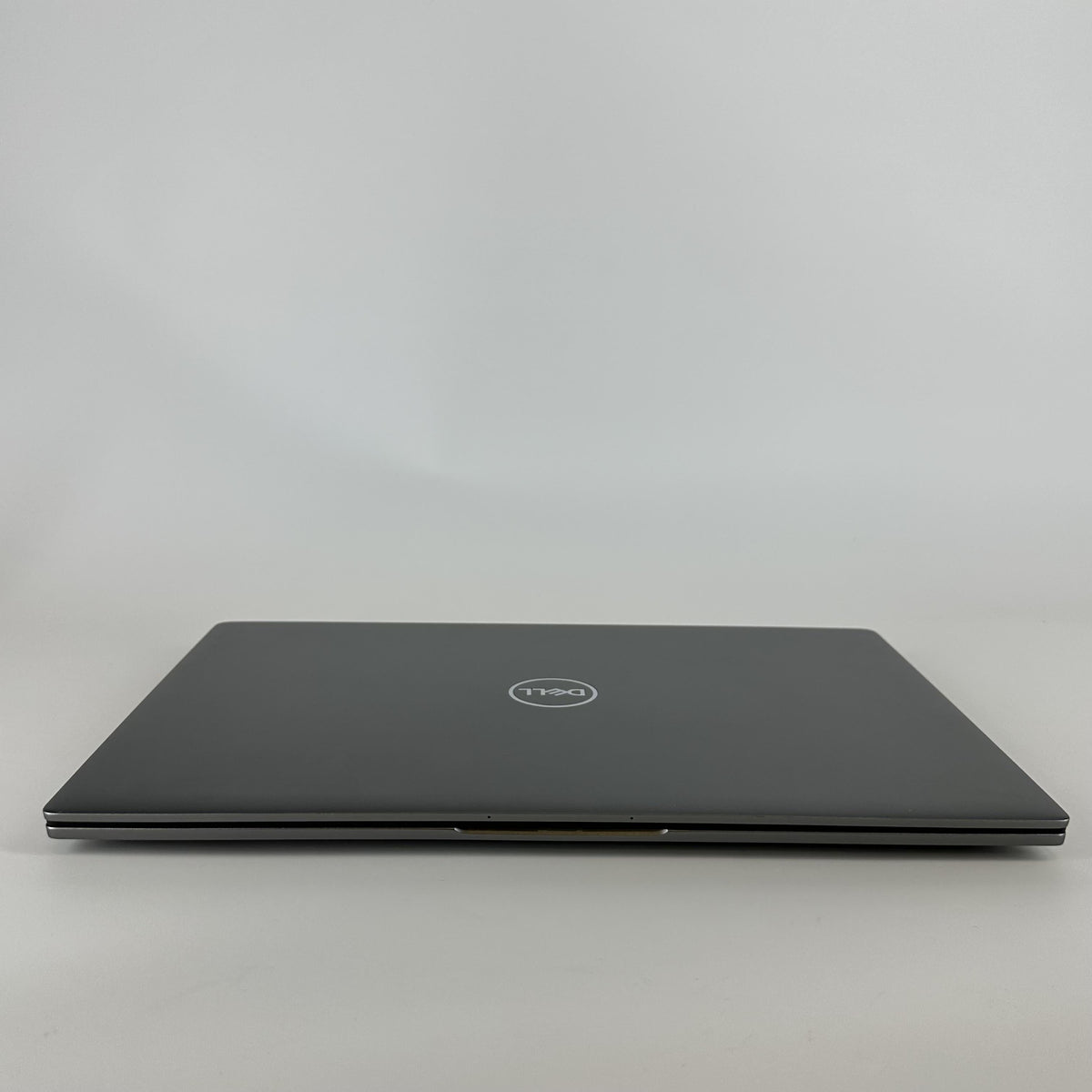 Dell Latitude 7640 16 Gray 1.6 GHz Intel Core i5 13th Gen. 16GB RAM 256GB Solid State Drive