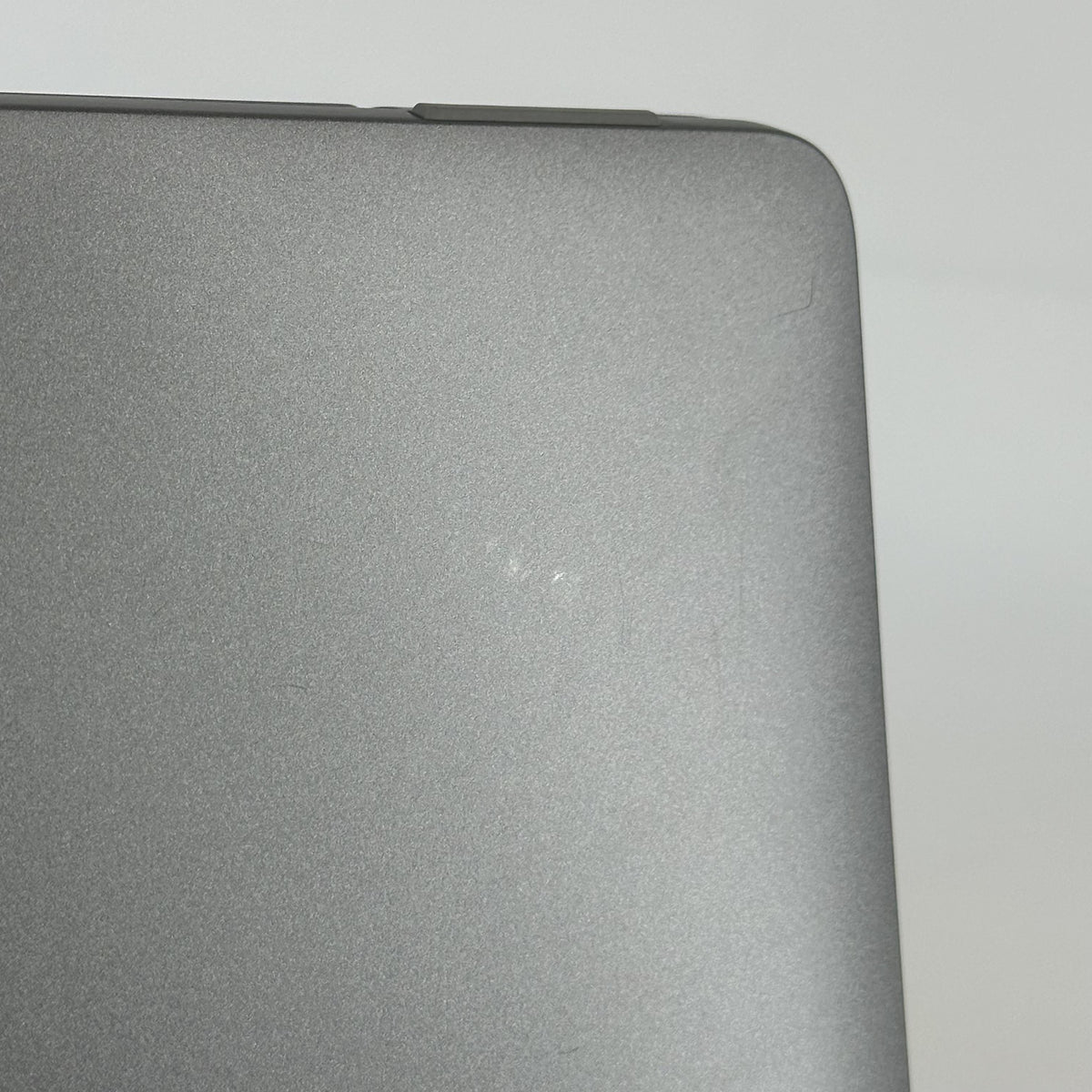 Dell Precision 3490 14 Gray 3.6 GHz Intel Core Ultra 5 16GB RAM 256GB Solid State Drive