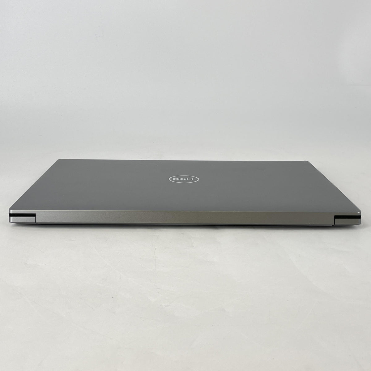 Dell Precision 5570 15.6 Gray 2.3 GHz Intel Core i7 12th Gen. 32GB RAM 512GB Solid State Drive 256GB Solid State Drive NVIDIA RTX A2000 8 GB