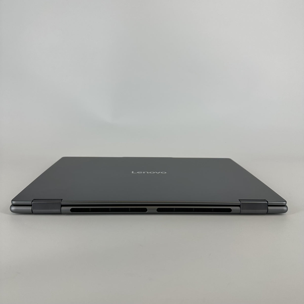 Lenovo Yoga 7 16 Gray 2.2 GHz Intel Core Ultra 7 Series 2 16GB RAM 1TB Solid State Drive