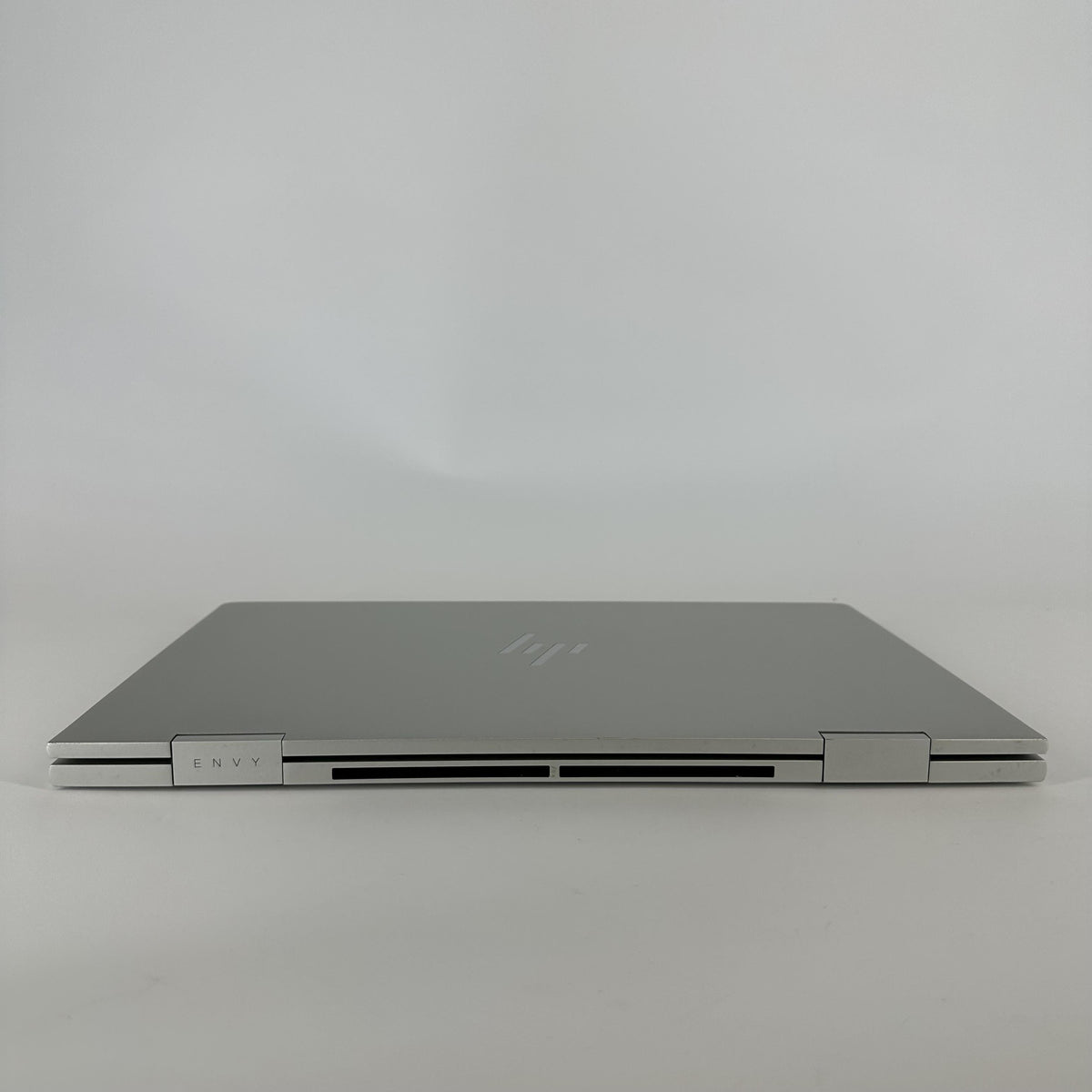 HP Envy x360 15.6 Silver 2.5 GHz Intel Core i5 11th Gen. 8GB RAM 256GB Solid State Drive