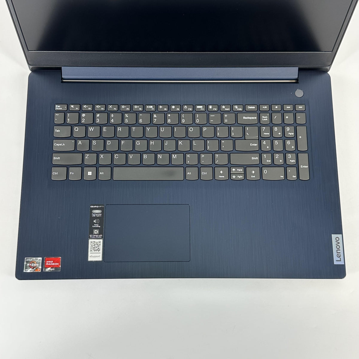Lenovo IdeaPad 3 17.3 Blue 2.0 GHz AMD Ryzen 7 5825U 8GB RAM 512GB Solid State Drive
