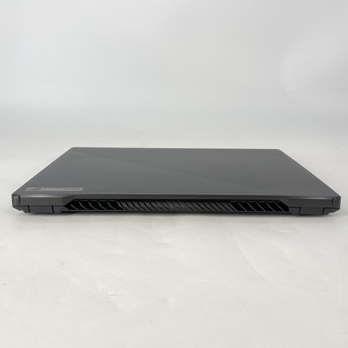Asus ROG Zephyrus G15 GA503 15.6 Black 3.3 GHz AMD Ryzen 9 5900HS 16GB RAM 1TB Solid State Drive NVIDIA GeForce RTX 3070 8 GB