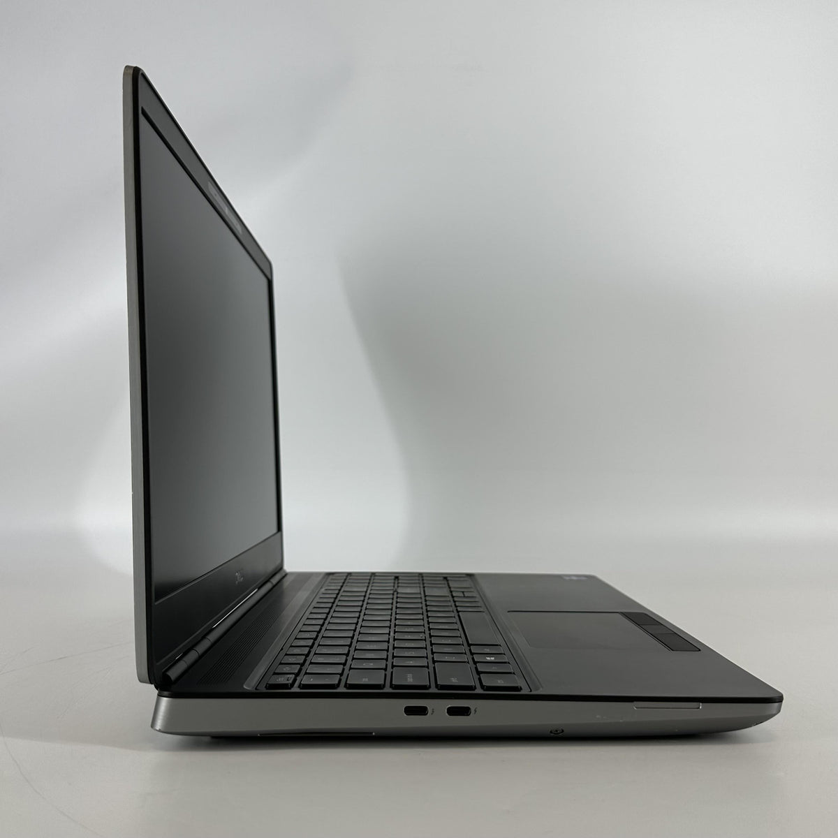 Dell Precision 7560 15.6 Gray 3.2 GHz 6-Core Intel Xeon W 64GB RAM 1TB Solid State Drive NVIDIA RTX A4000 8 GB
