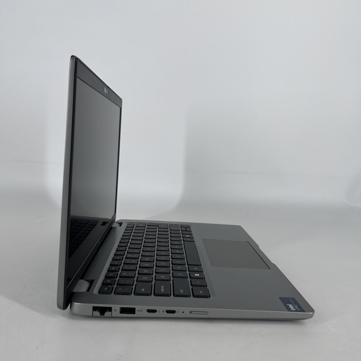 Dell Latitude 5450 14 Gray 1.7 GHz Intel Core Ultra 7 16GB RAM 512GB Solid State Drive