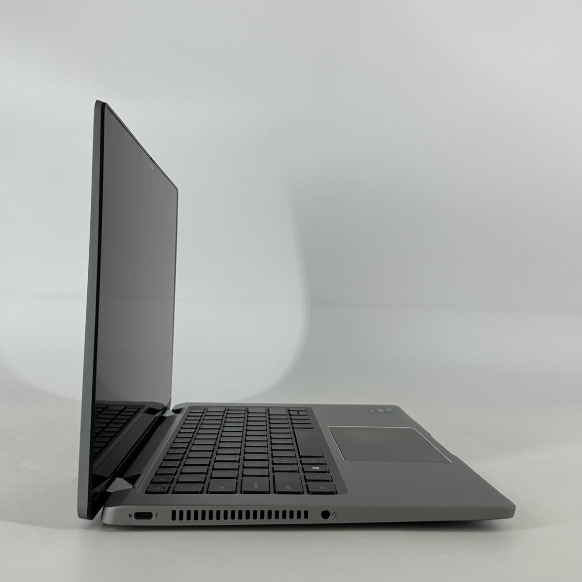 Dell Latitude 7430 (2-in-1) 14 Gray 1.8 GHz Intel Core i7 12th Gen. 16GB RAM 512GB Solid State Drive