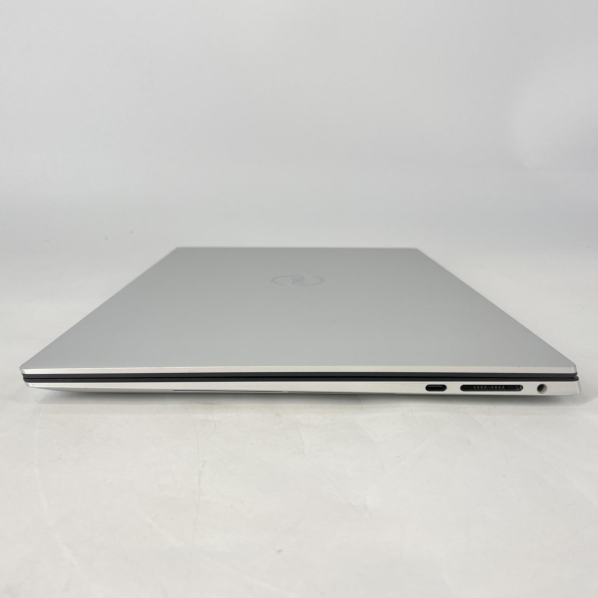 Dell XPS 15 9530 Silver 2.6 GHz Intel Core i9 13th Gen. 64GB RAM 1TB Solid State Drive NVIDIA GeForce RTX 4060 8 GB
