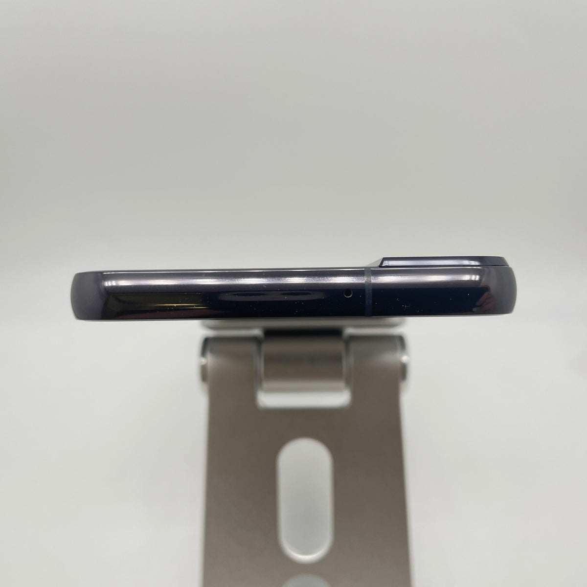 Samsung Galaxy S22 5G 128GB Phantom Black Unlocked Good Condition